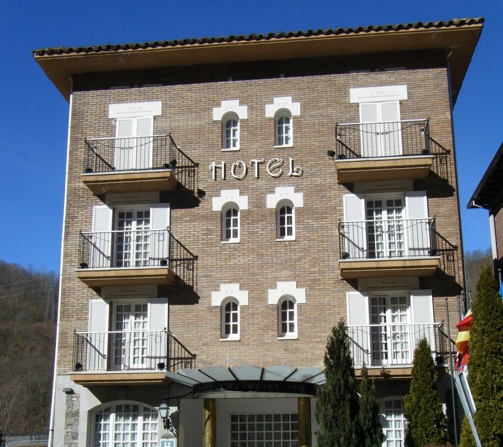 Hotel Edelweiss Camprodon Exterior photo